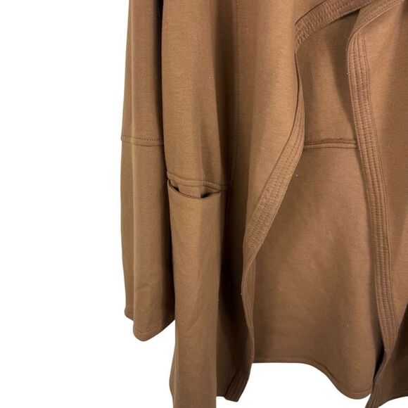 Max Studio London Trapunto Scuba Knit Topper Camel- size L - Picture 5 of 10